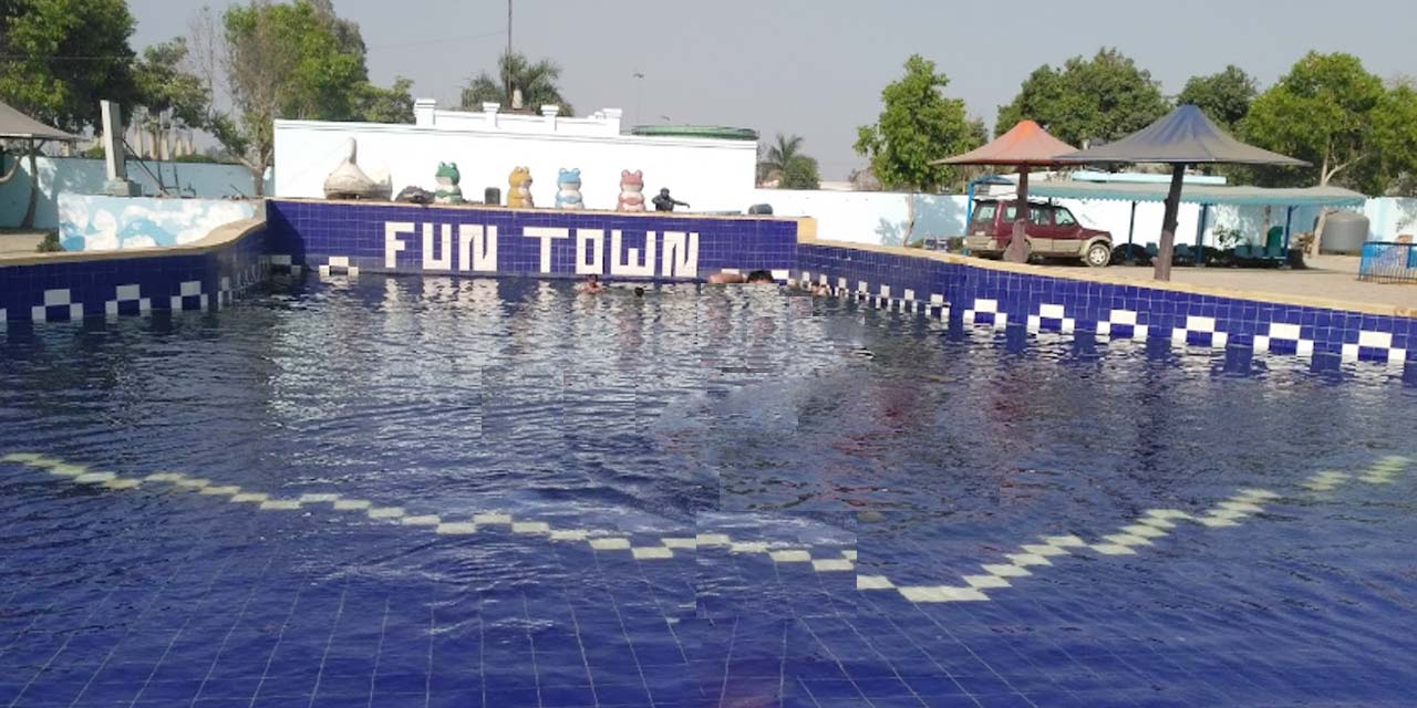 Fun Town Amusement and Water Park, Delhi Tourist Attraction