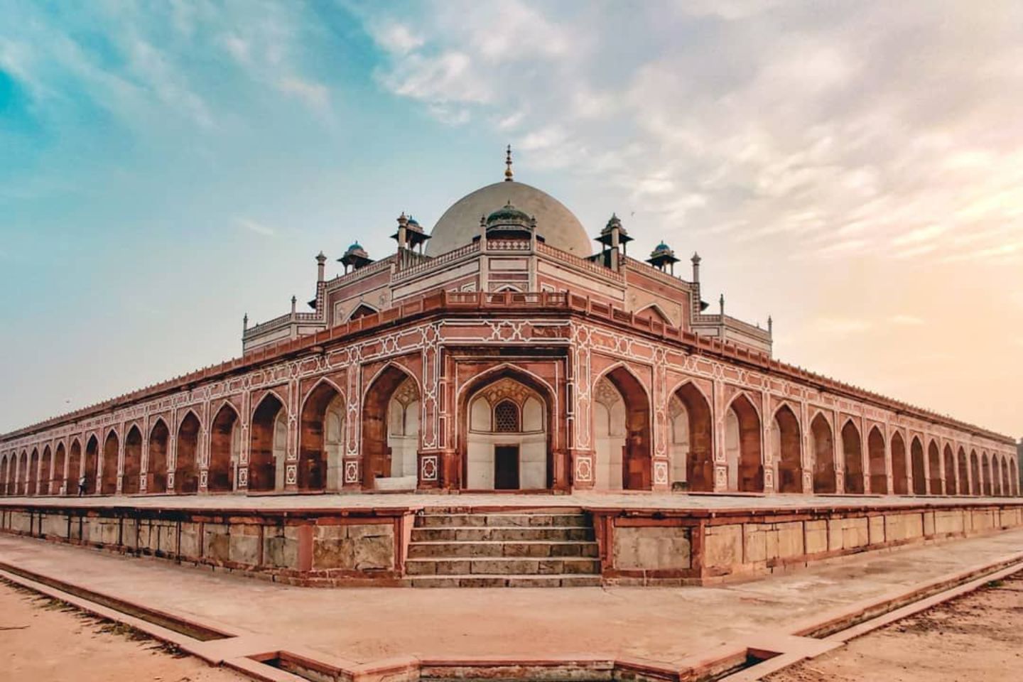 33 Incredible Tourist Places to Visit in Delhi