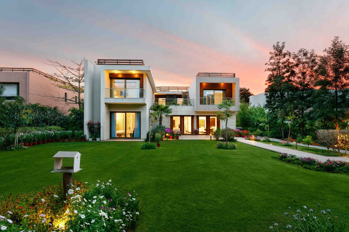 Karma Lakelands, Gurugram